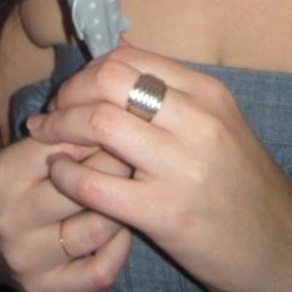 ISO ring - NOT FOR SALE - Picture 2 of 2